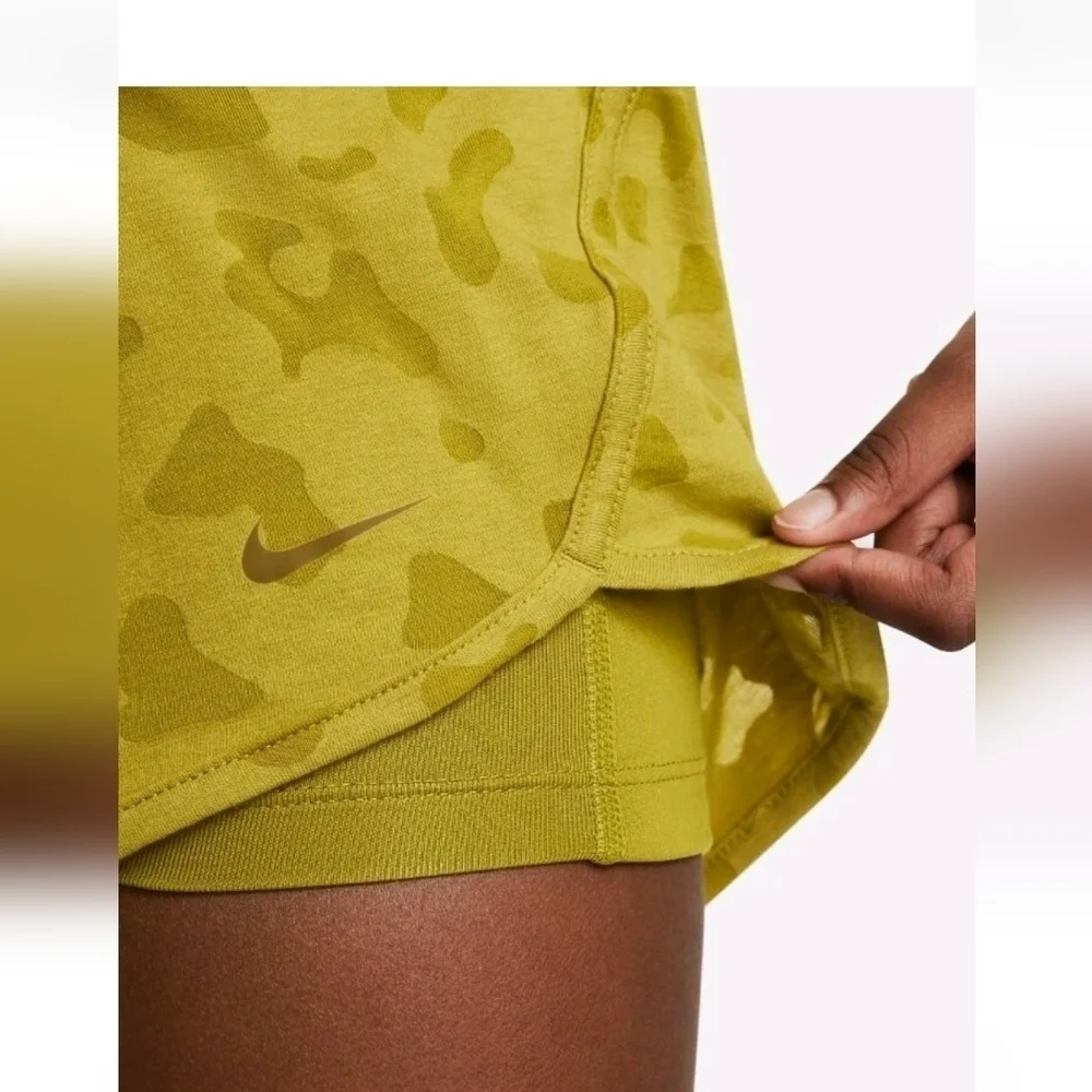 Nike Dri Fit Breezy Leopard Print High Waisted Training Shorts Girls Size Large
